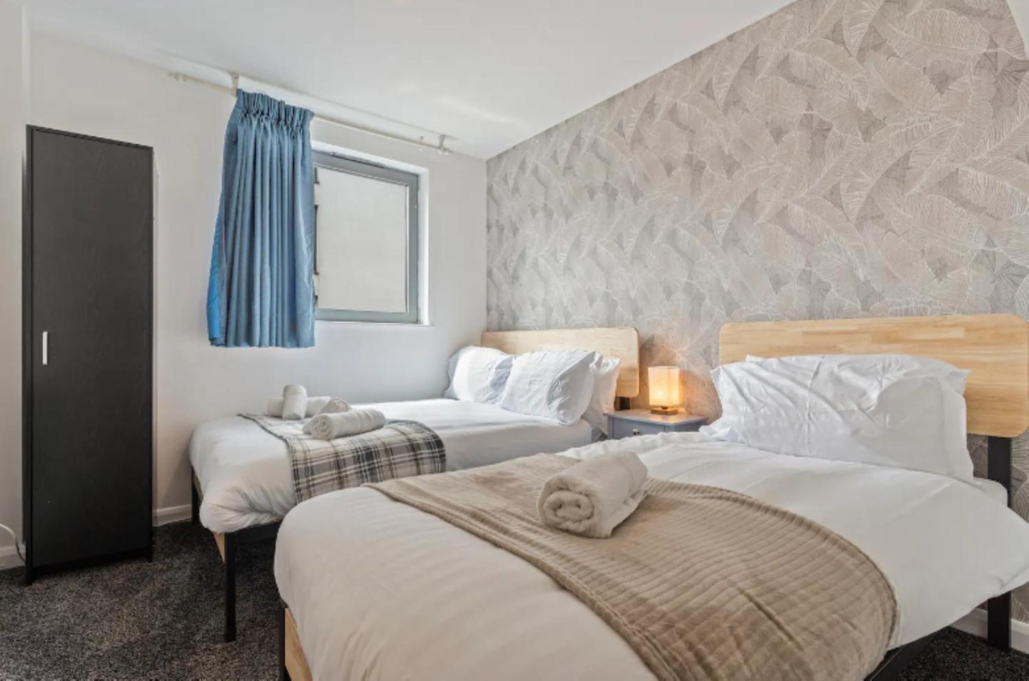 Desert Oasis - Monthly - Netflix & Free Parking - *