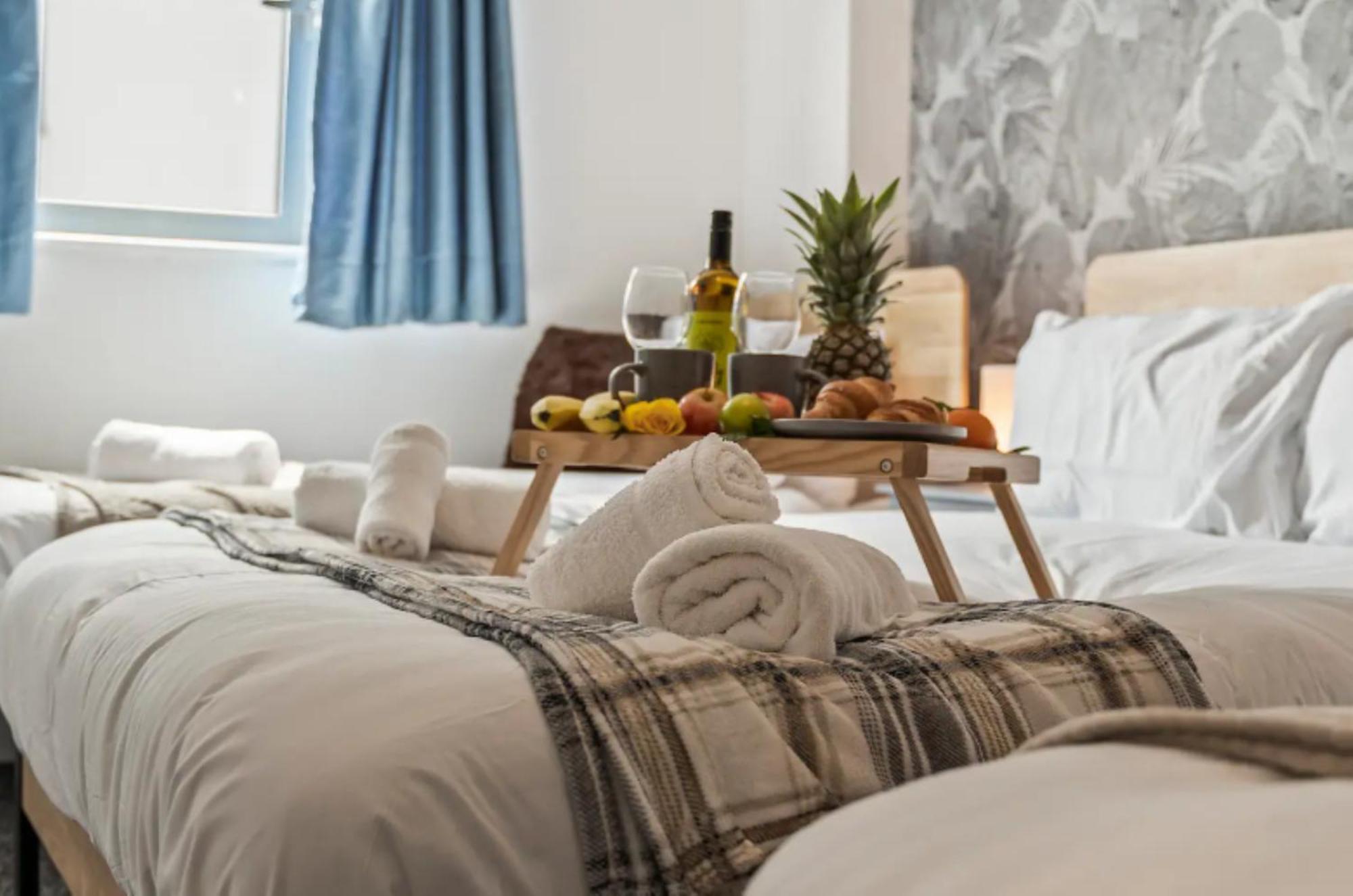 Desert Oasis - Monthly - Netflix & Free Parking - Apartment