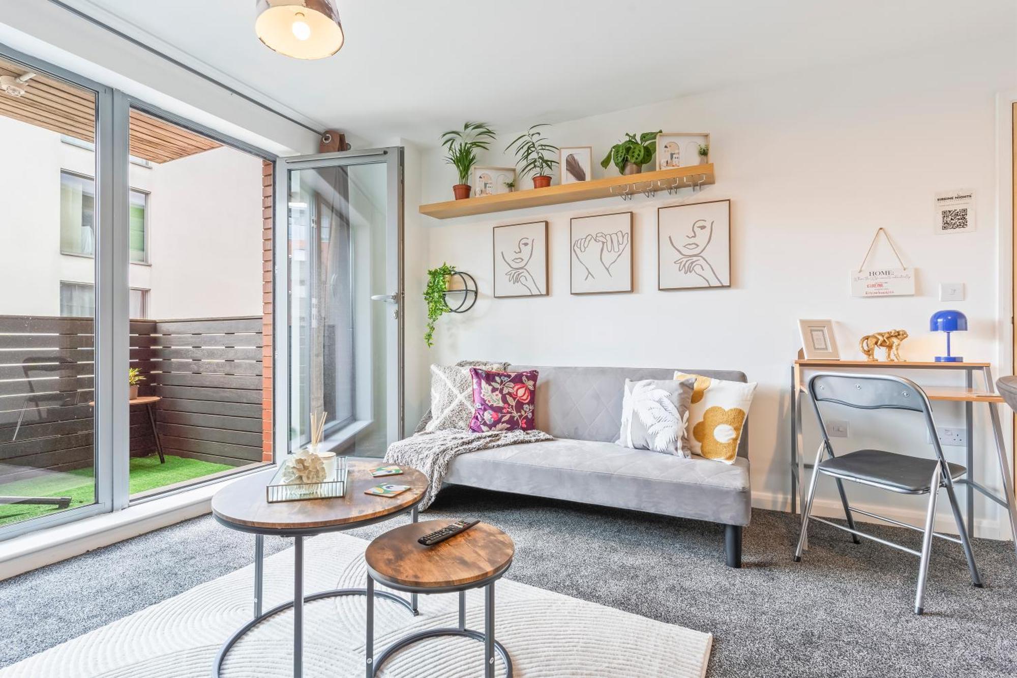 Apartment Desert Oasis - Monthly - Netflix & Free Parking - Birmingham